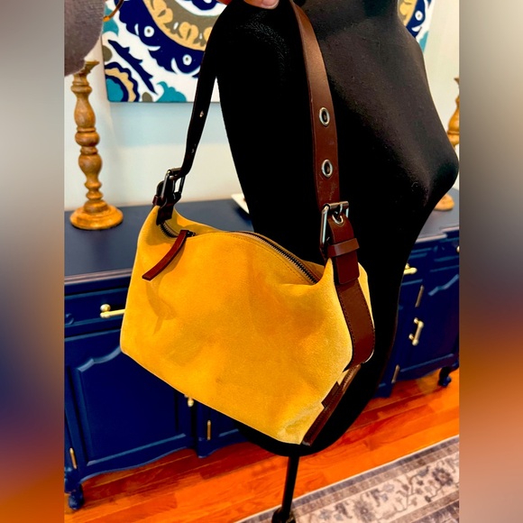 Banana Republic Handbags - Banana Republic suede handbag tan & brown